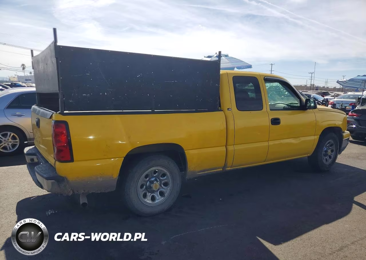 2006 Chevrolet Silverado C1500 VIN:1GCEC19V06Z228845 - 3