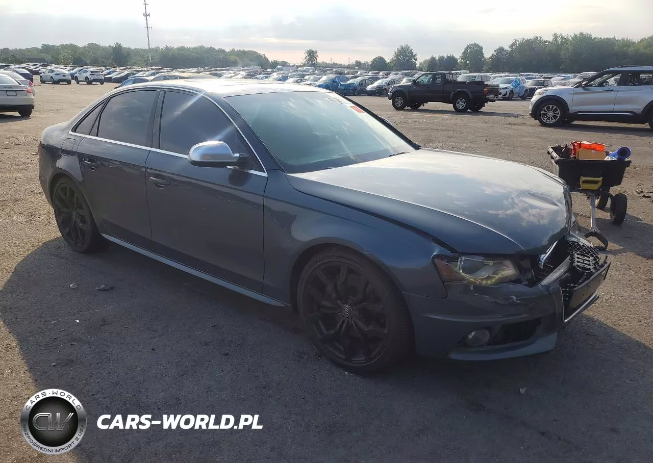2011 Audi S4 Premium Plus VIN:WAUBGAFL1BA032297 - 4