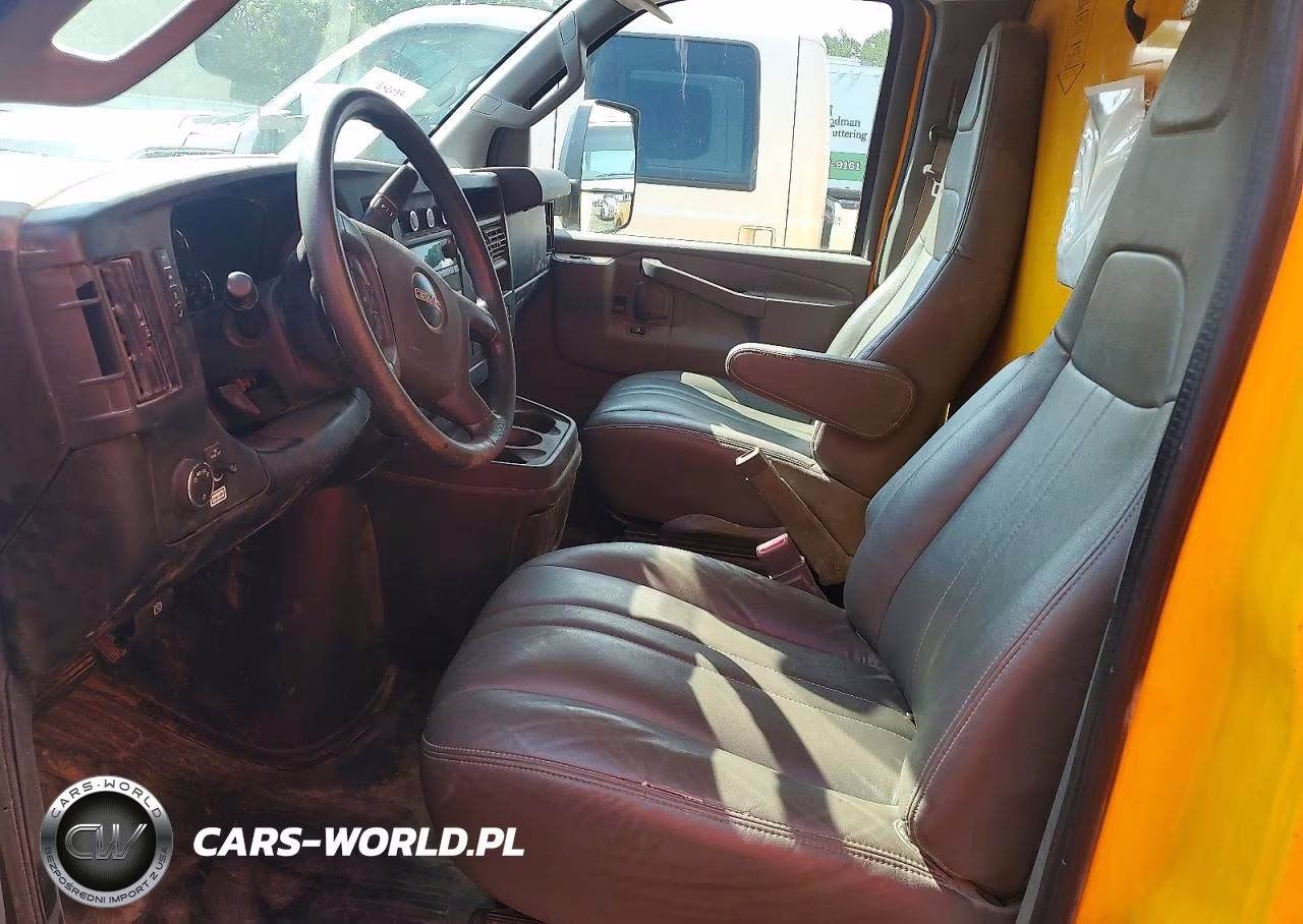 2021 GMC Savana Box Truck VIN:7GZ37TC72MN002556 - 7