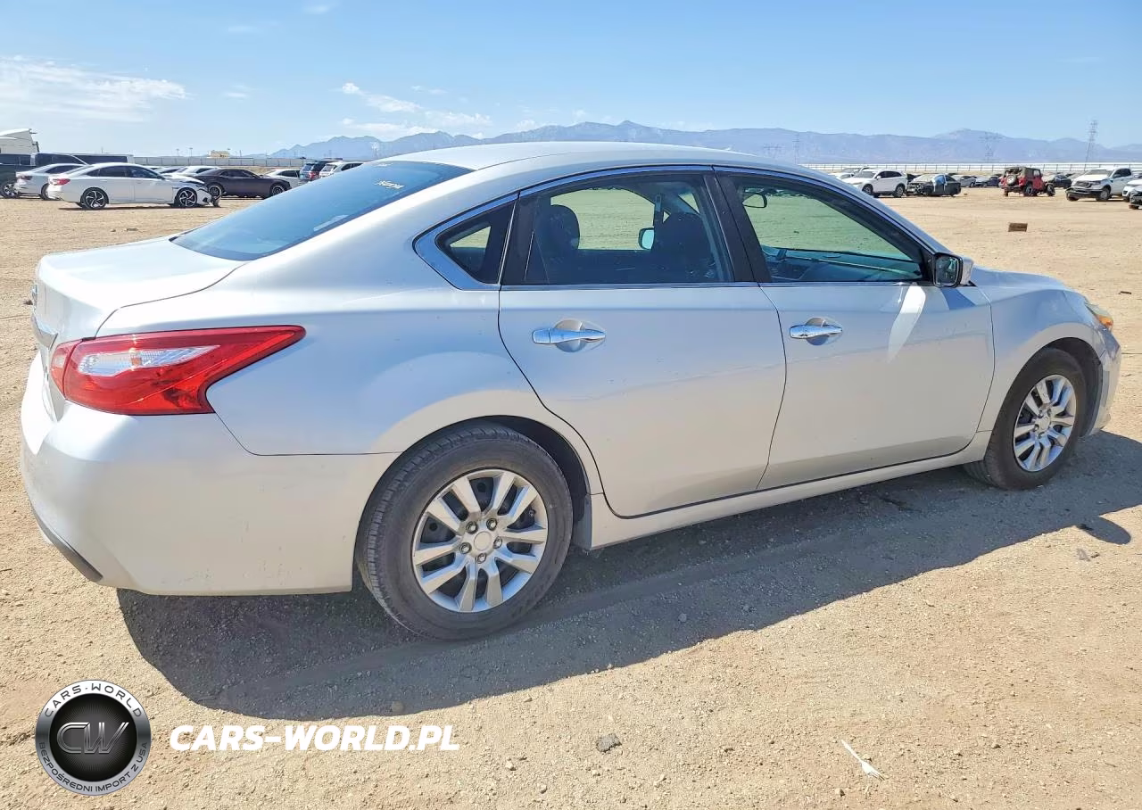 2017 Nissan Altima 2.5 S VIN:1N4AL3AP0HN365775 - 3