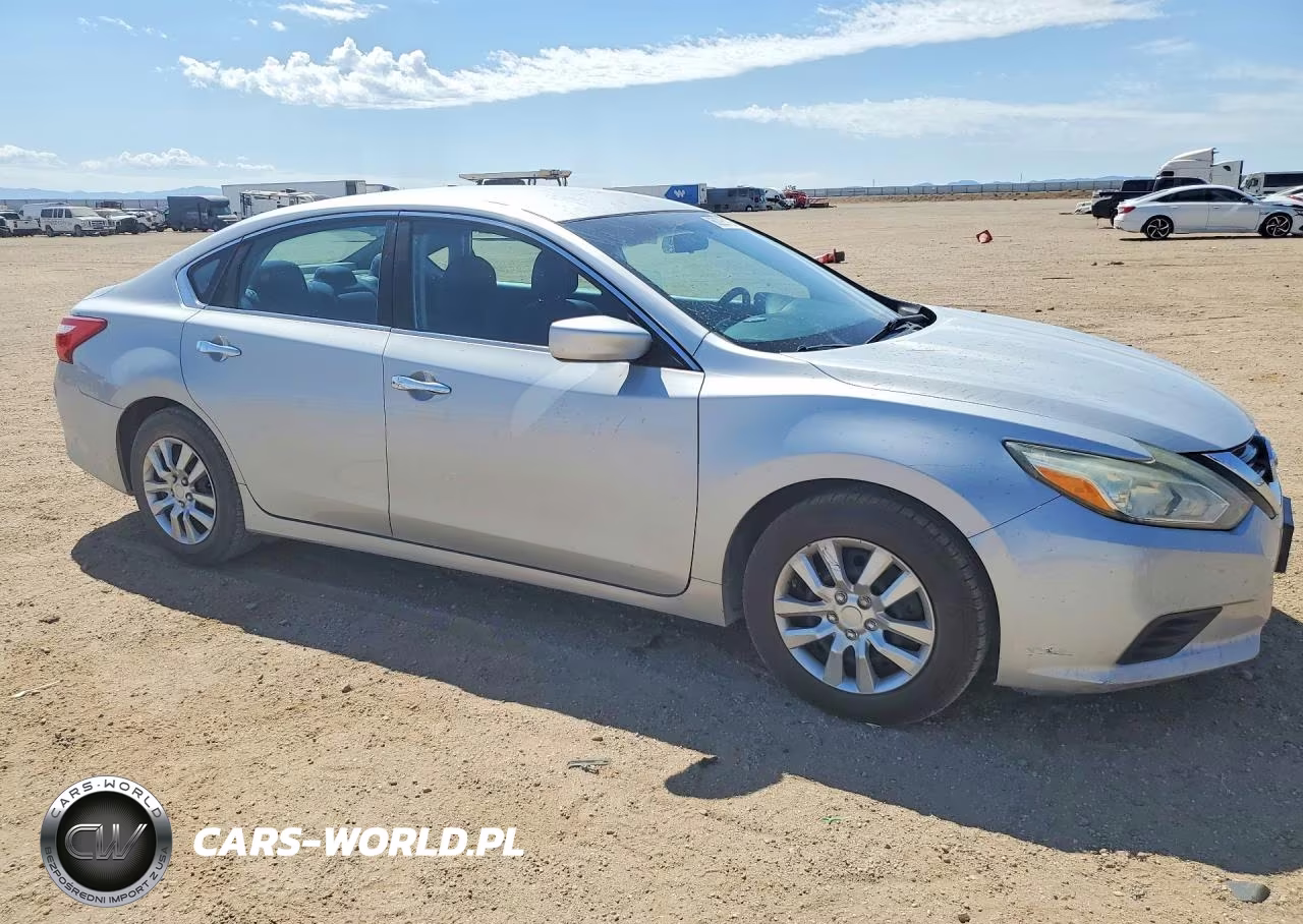 2017 Nissan Altima 2.5 S VIN:1N4AL3AP0HN365775 - 4