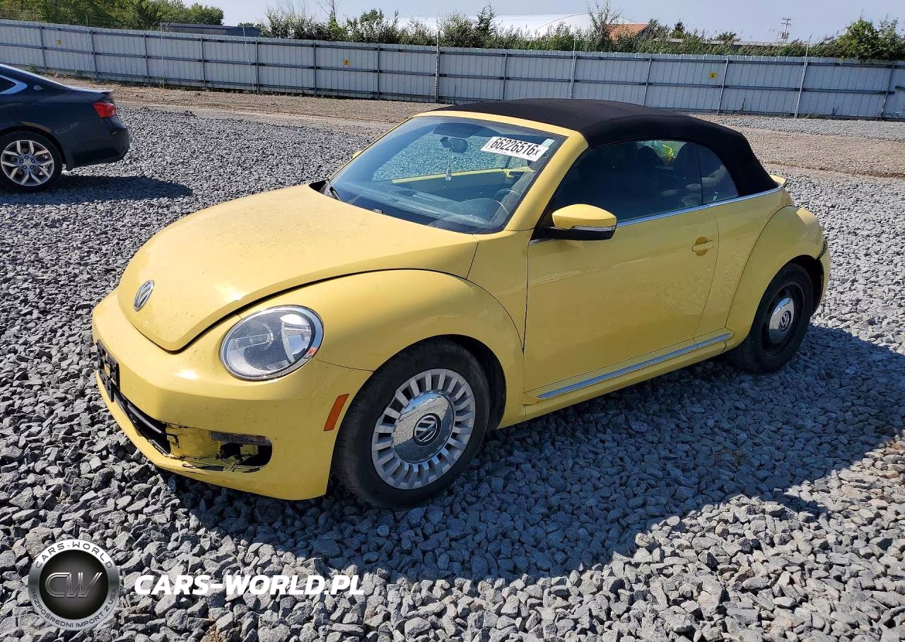 2015 Volkswagen Beetle 1.8T – zdjęcie 1 z 12