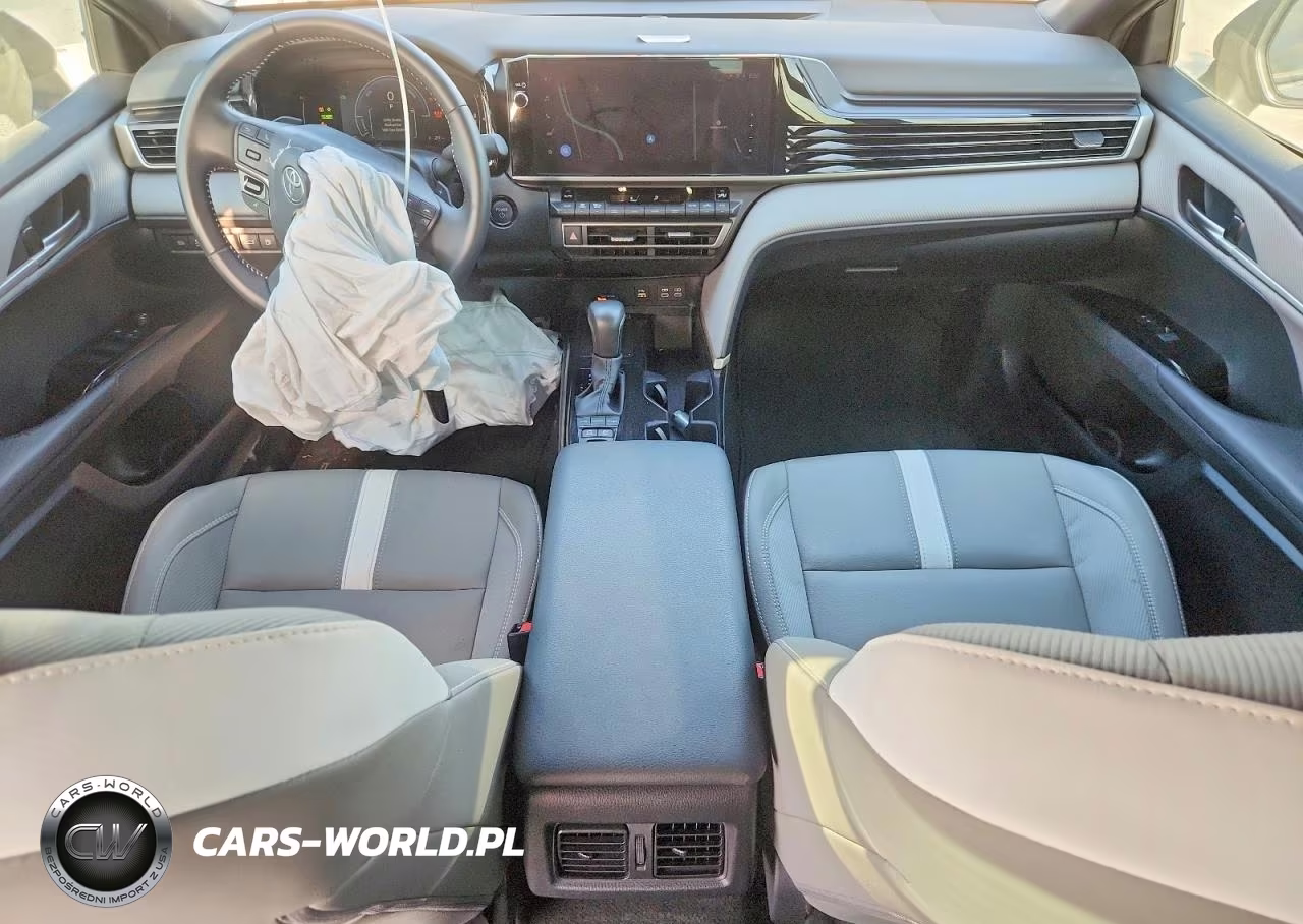 2026 Toyota Camry Se VIN:4T1DAACK7TU697869 - 8