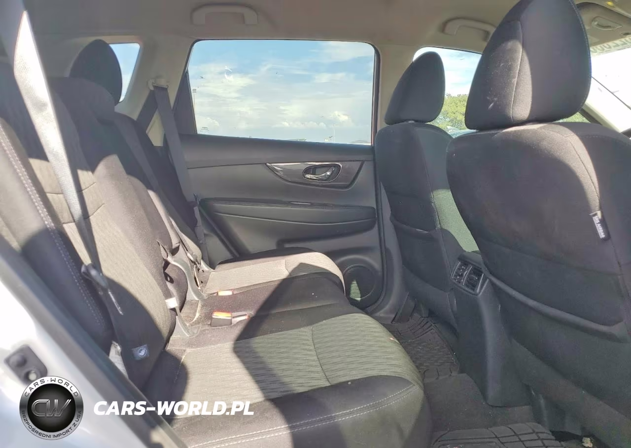 2019 Nissan Rogue S VIN:5N1AT2MT1KC842435 - 11