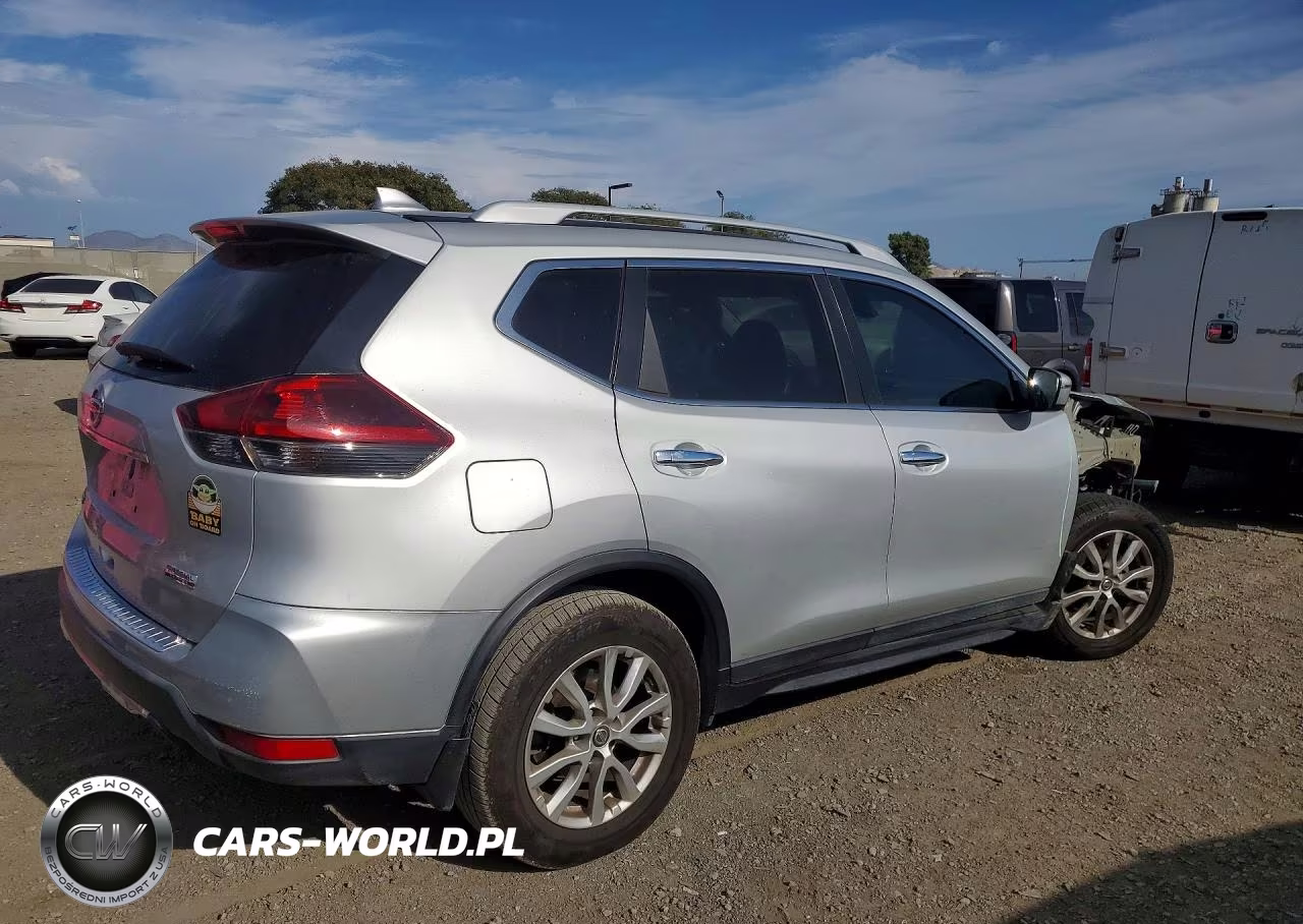 2019 Nissan Rogue S VIN:5N1AT2MT1KC842435 - 3