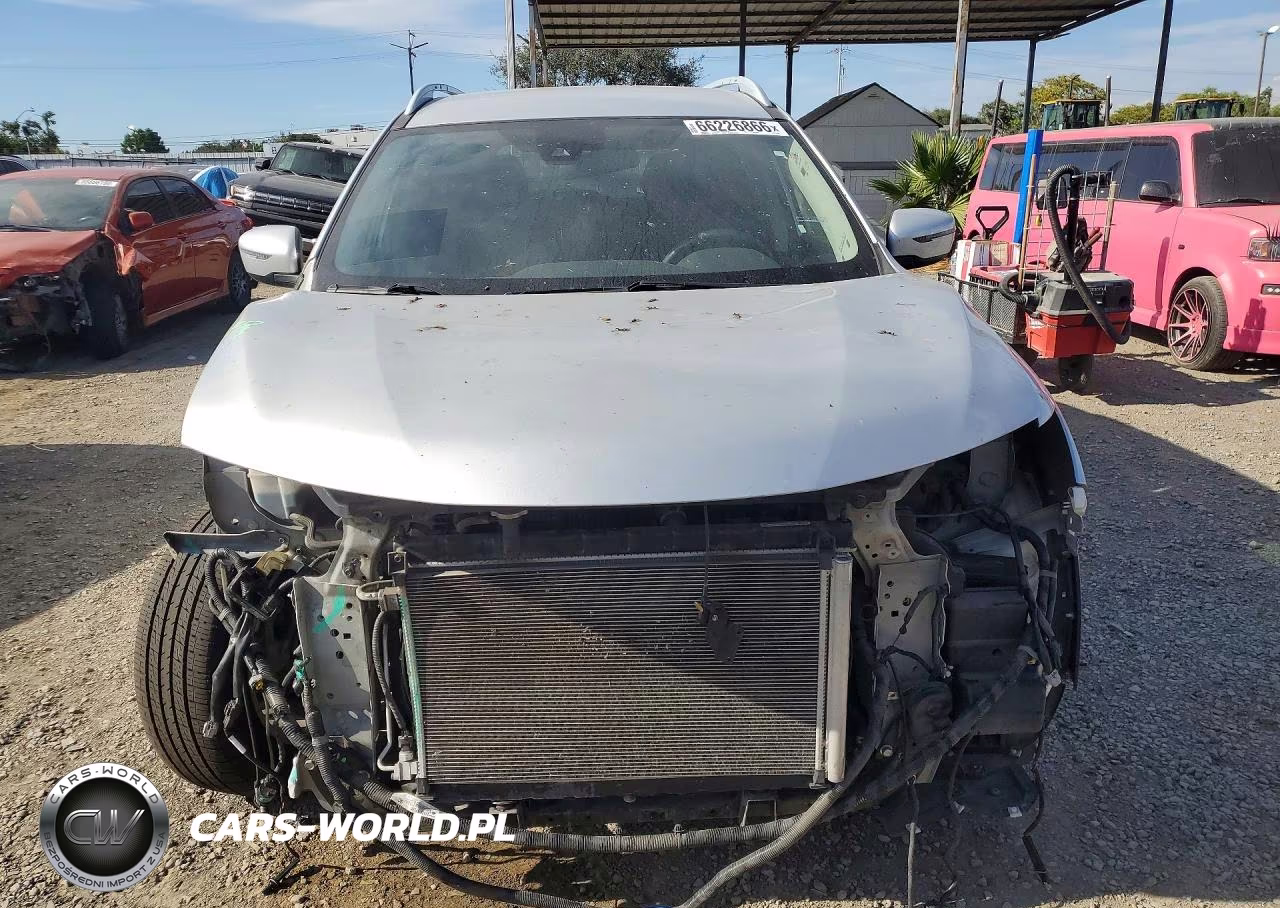 2019 Nissan Rogue S VIN:5N1AT2MT1KC842435 - 5
