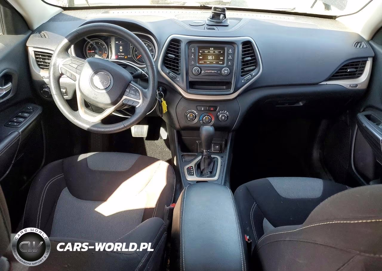 2015 Jeep Cherokee Sport VIN:1C4PJLAB3FW663162 - 8