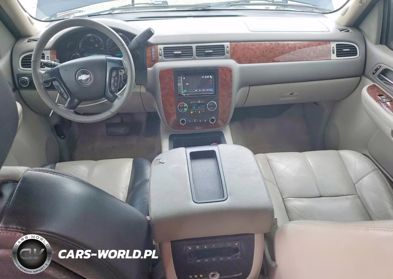 2007 Chevrolet Suburban K1500 VIN:3GNFK16387G204697 - 8
