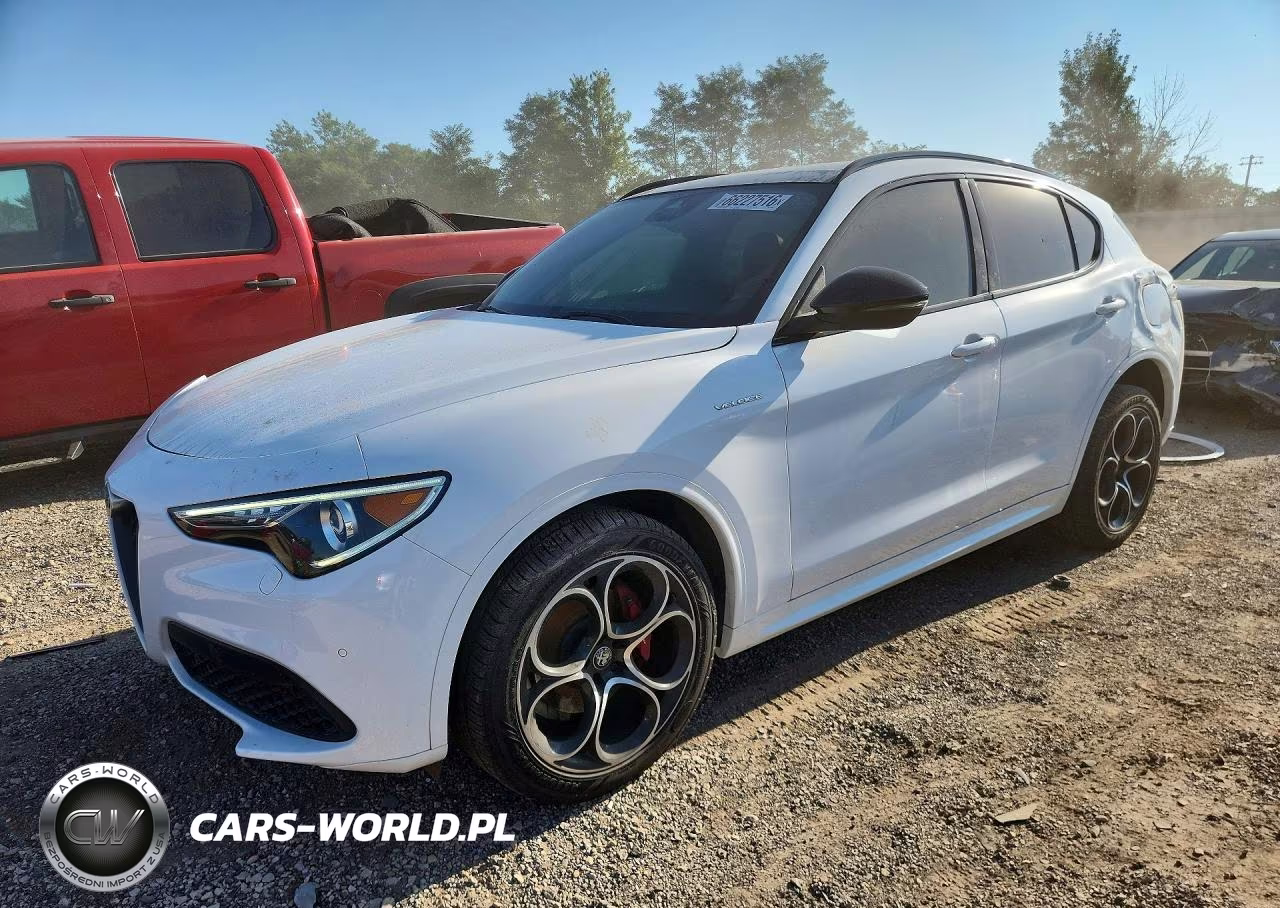 2023 Alfa Romeo Stelvio Ti