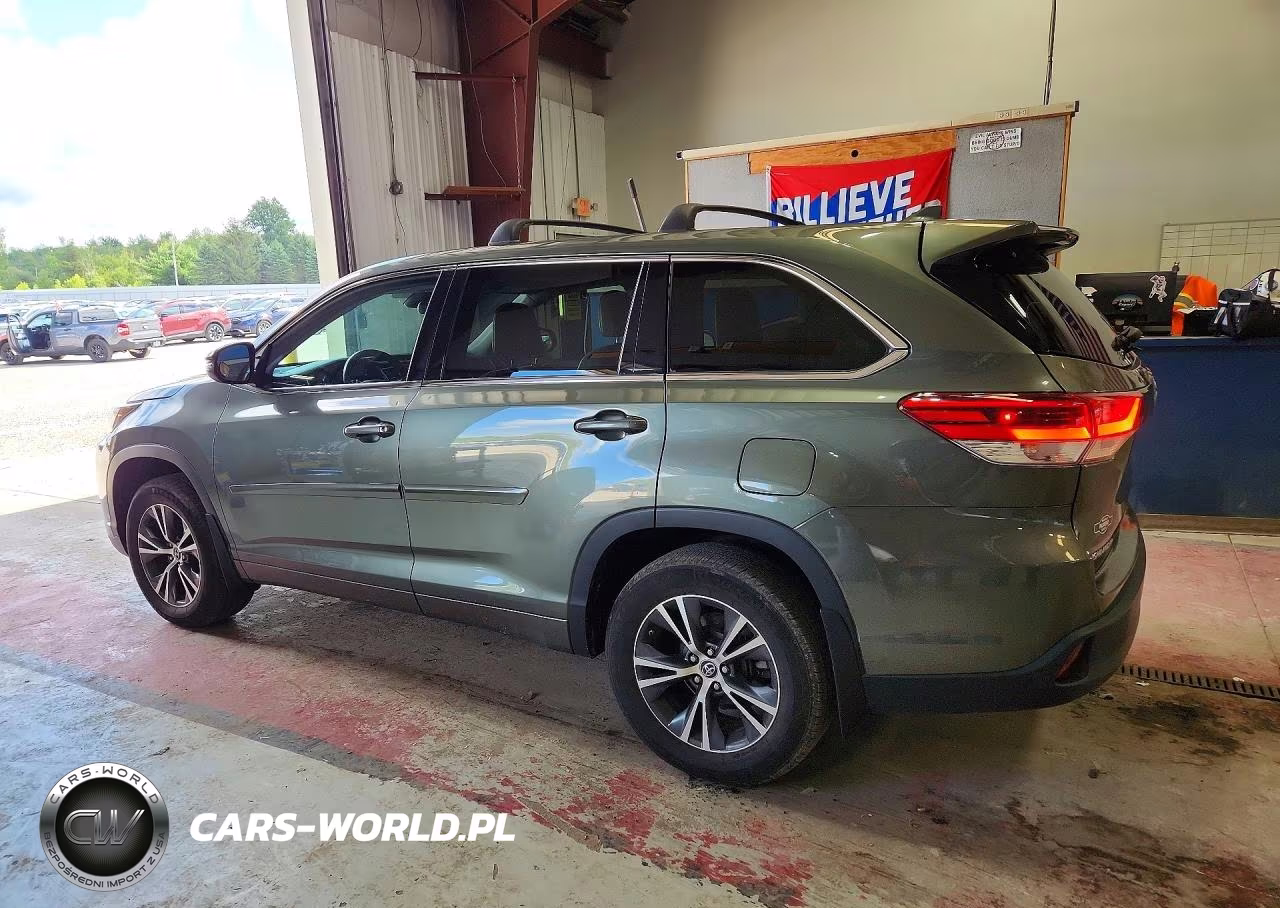 2017 Toyota Highlander Le Plus VIN:5TDBZRFHXHS384829 - 2