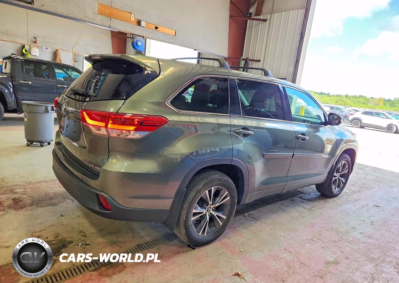 2017 Toyota Highlander Le Plus VIN:5TDBZRFHXHS384829 - 3