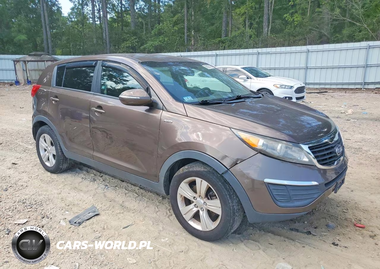 2012 Kia Sportage Lx VIN:KNDPBCA2XC7238539 - 4