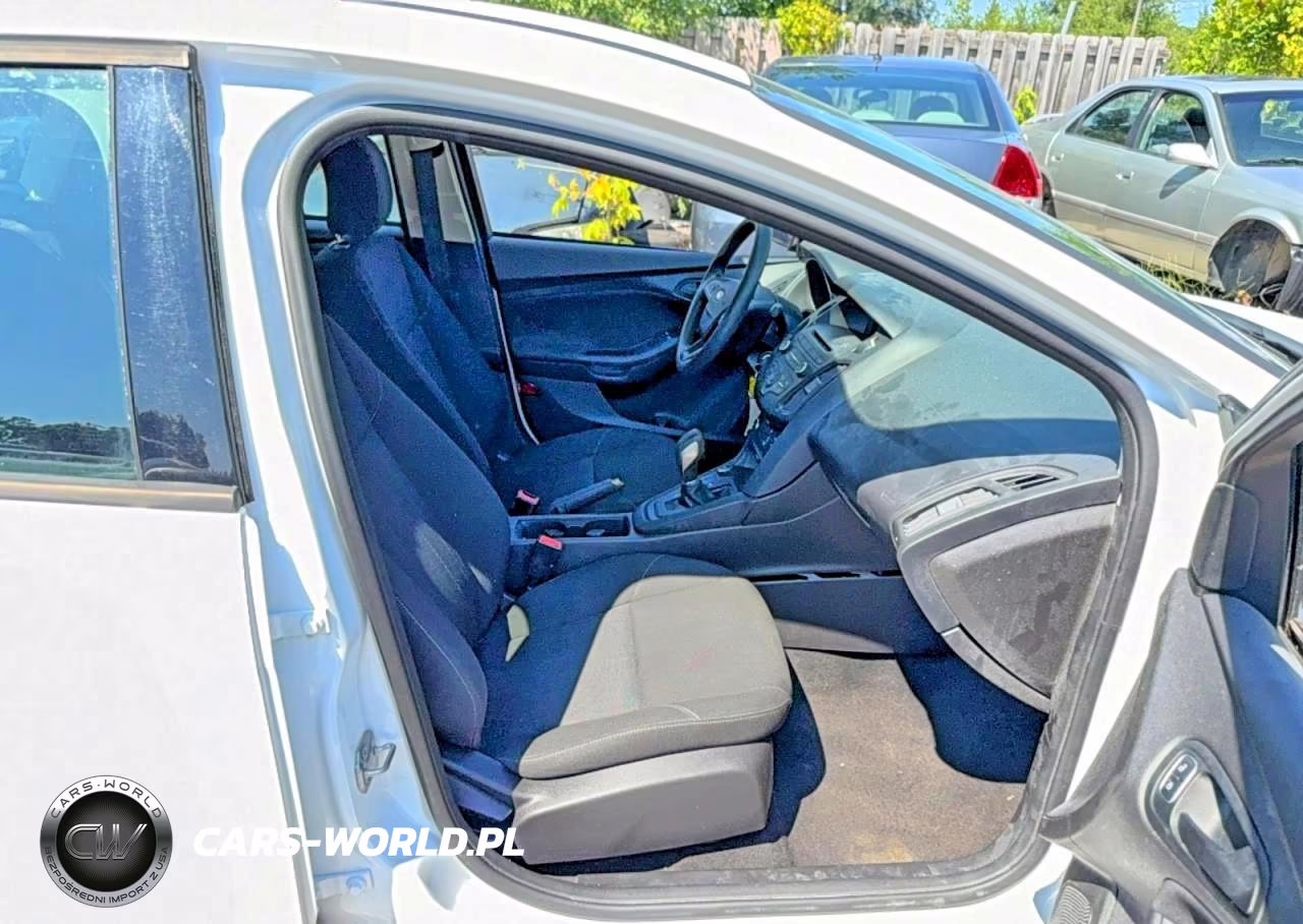 2015 Ford Focus S VIN:1FADP3E2XFL311926 - 5