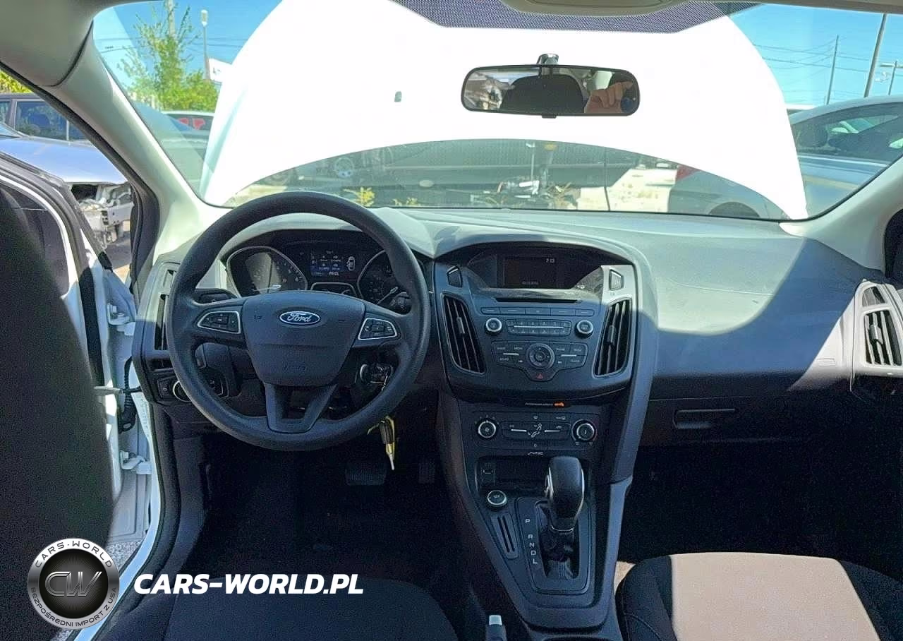 2015 Ford Focus S VIN:1FADP3E2XFL311926 - 9