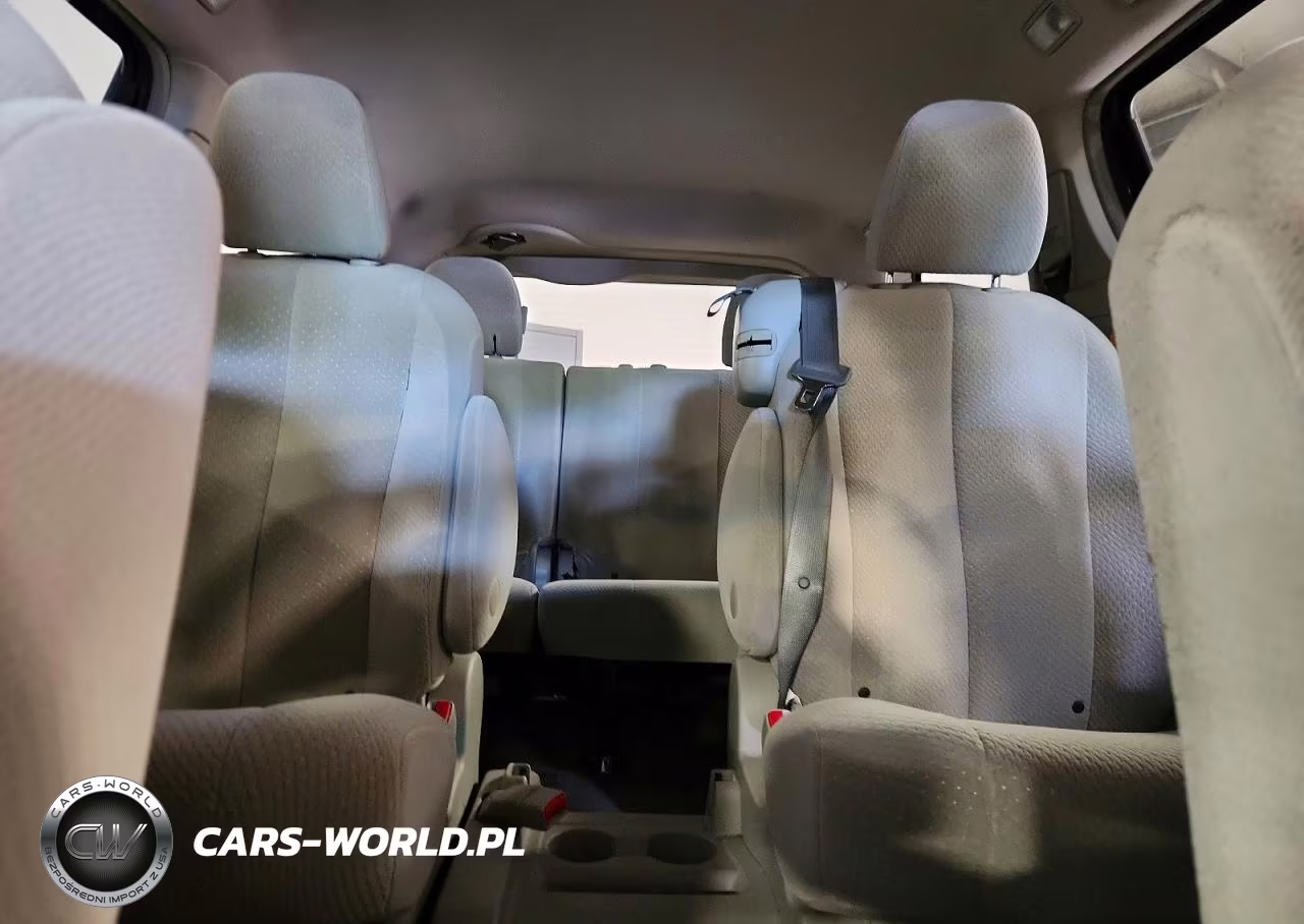 2013 Toyota Sienna Le VIN:5TDKK3DC8DS376568 - 10