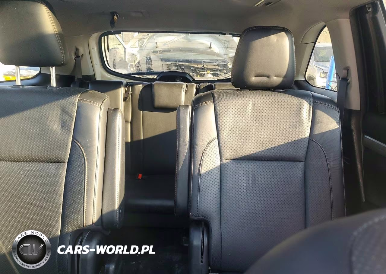 2019 Toyota Highlander Limited Platinum VIN:5TDDZRFH0KS744092 - 10