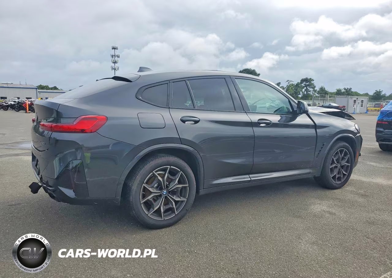 2024 BMW X4 xDrive30I VIN:5UX33DT06R9U33580 - 3
