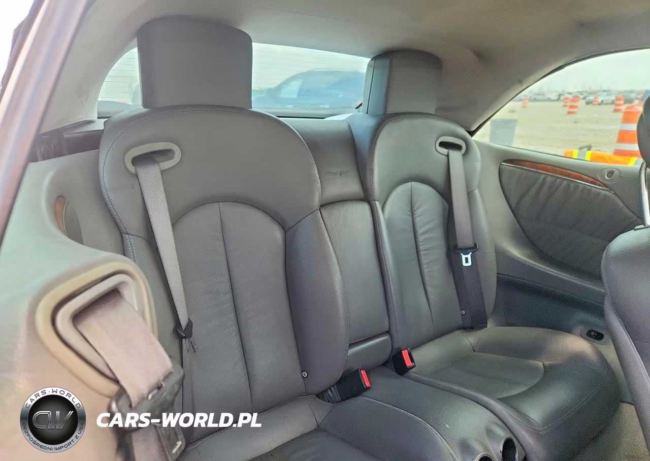 2008 Mercedes-Benz Clk 550 VIN:WDBTK72F88T088709 - 10