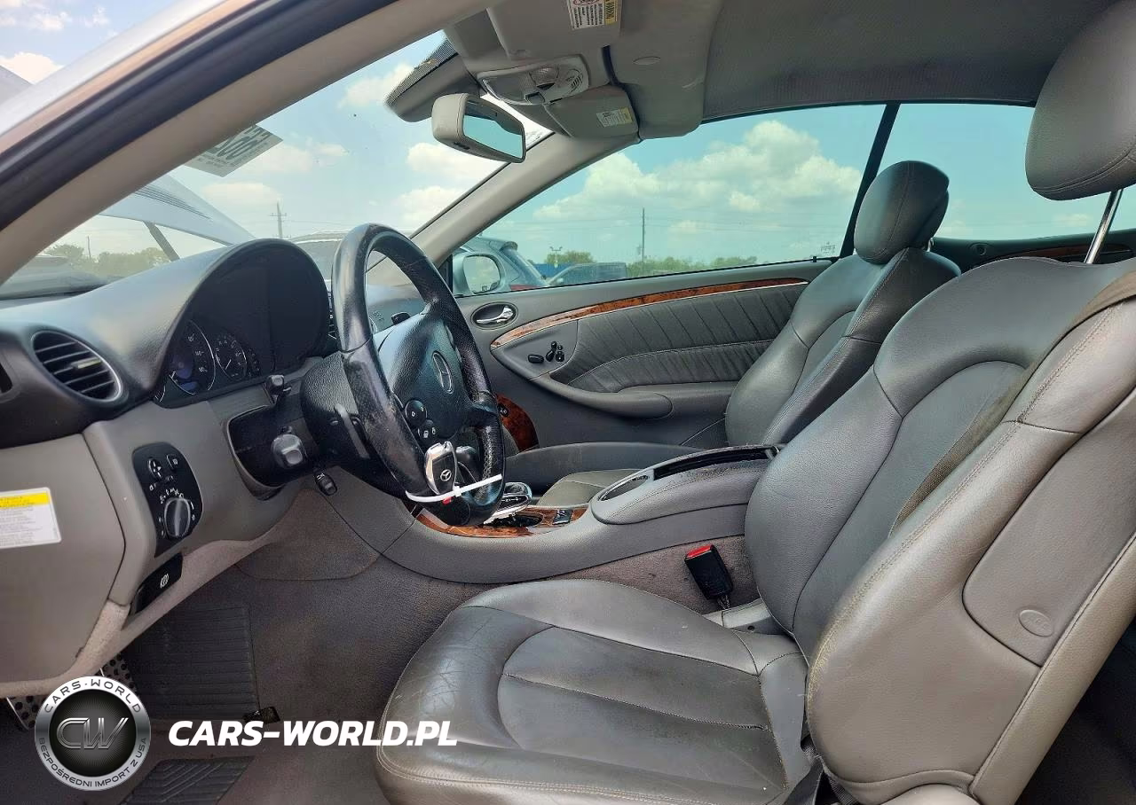 2008 Mercedes-Benz Clk 550 VIN:WDBTK72F88T088709 - 7