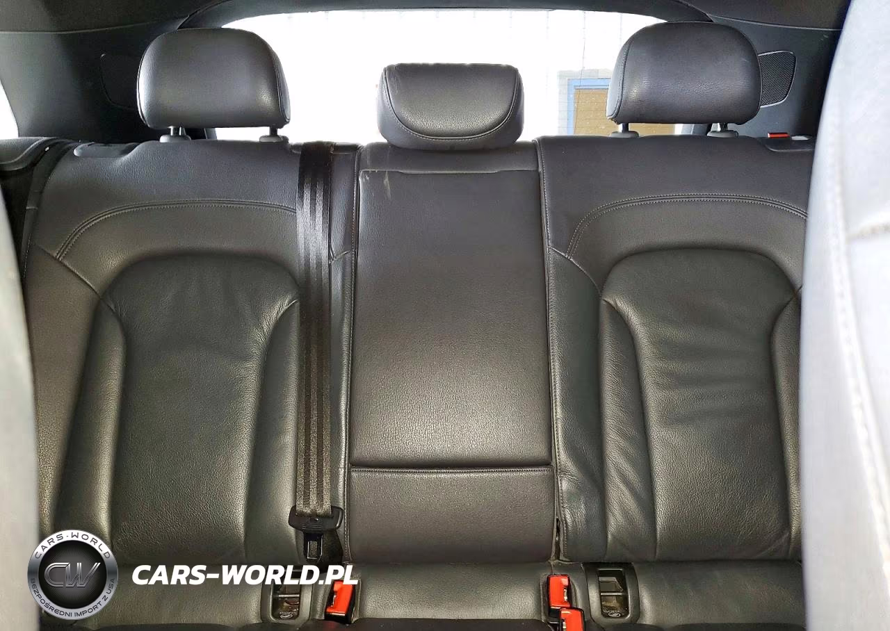 2015 Audi Q3 Premium Plus VIN:WA1EFCFSXFR006420 - 10