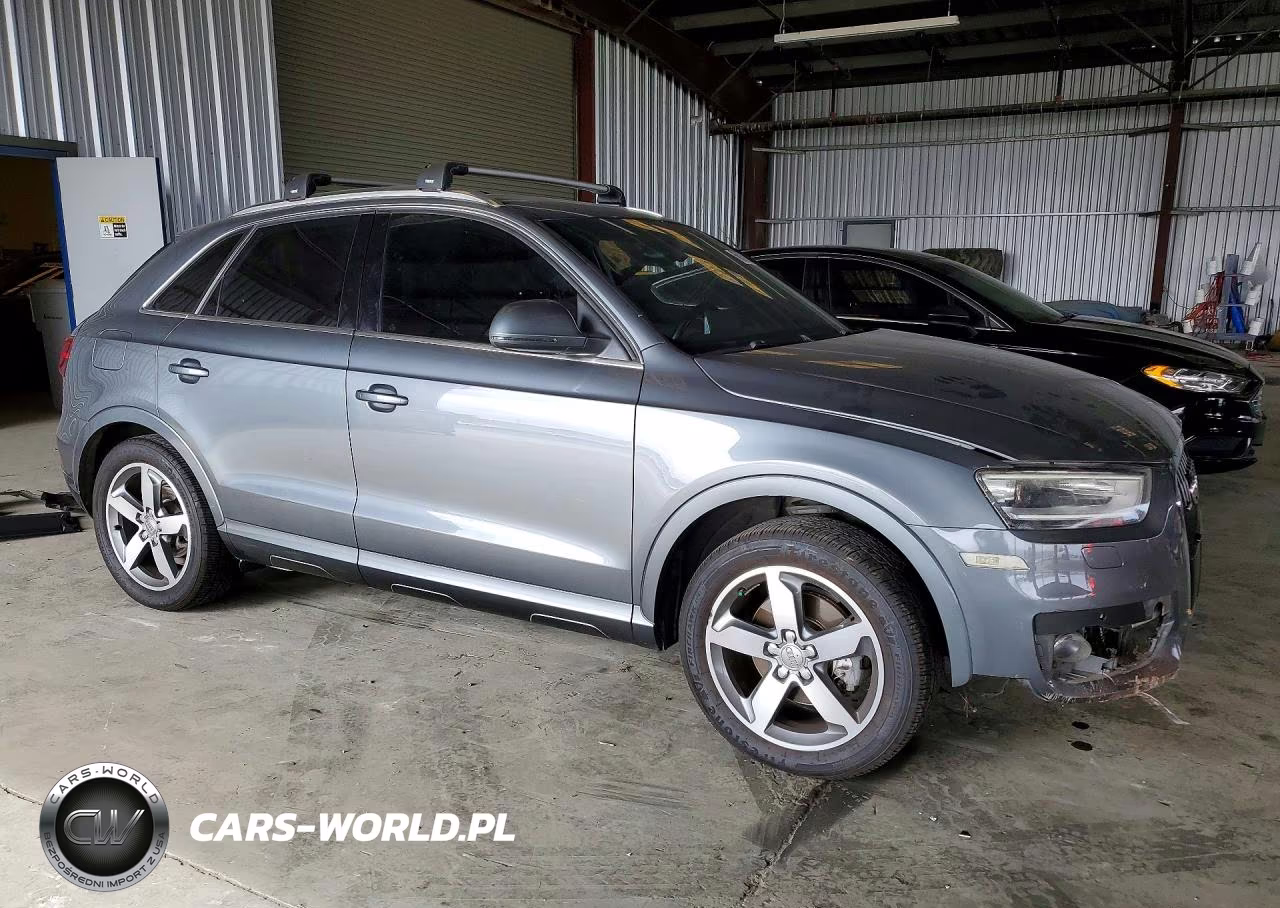 2015 Audi Q3 Premium Plus VIN:WA1EFCFSXFR006420 - 4