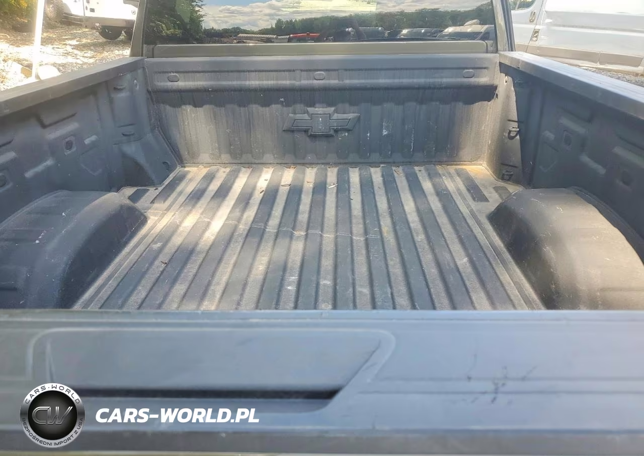 2023 Chevrolet Silverado K2500 Custom VIN:2GC4YME71P1703368 - 10