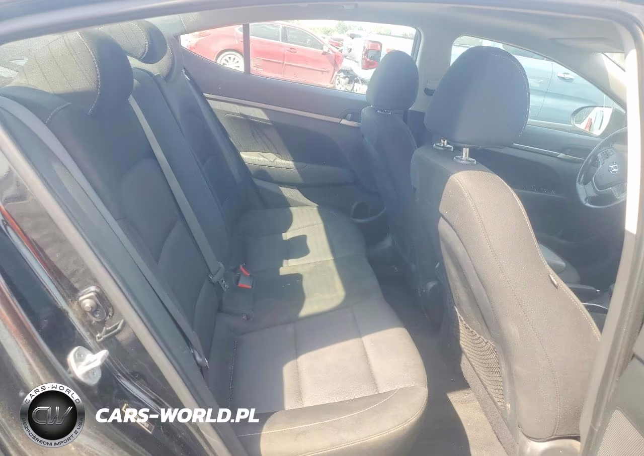 2018 Hyundai Elantra Value Edition VIN:5NPD84LF9JH287621 - 10