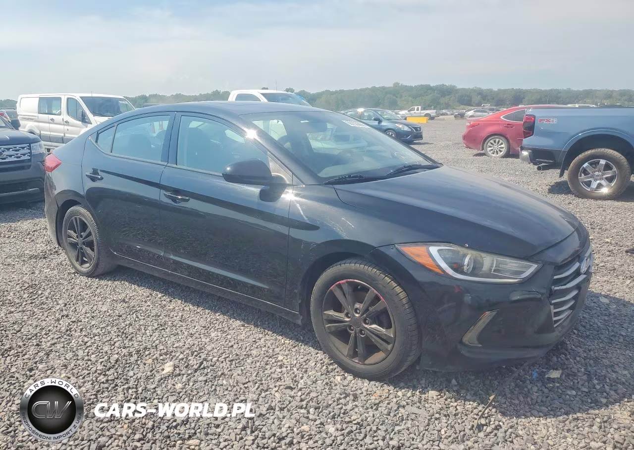 2018 Hyundai Elantra Value Edition VIN:5NPD84LF9JH287621 - 4