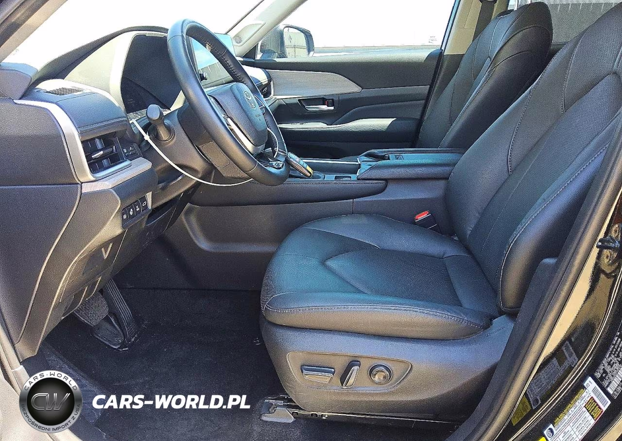 2026 Toyota Grand Highlander Hybrid Limited VIN:5TDACAB59TS070107 - 7