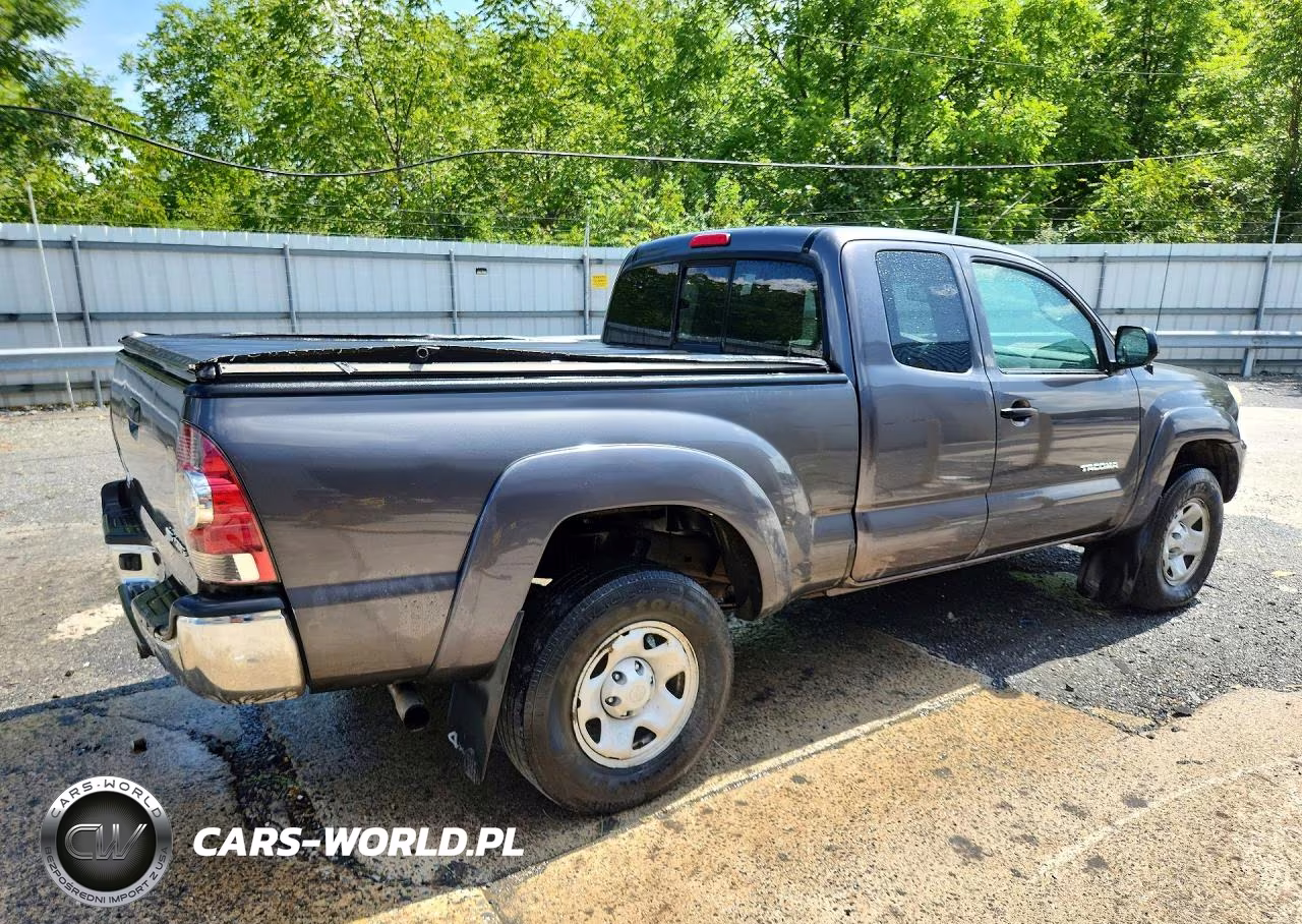 2013 Toyota Tacoma V6 VIN:5TFUU4EN9DX057957 - 3