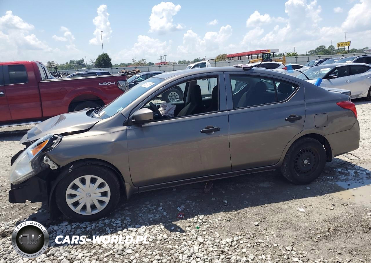 2017 Nissan Versa S