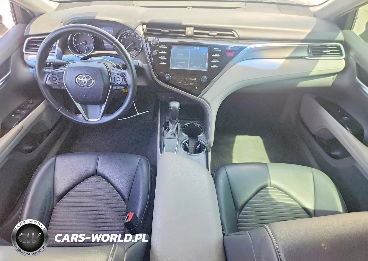 2018 Toyota Camry Se VIN:JTNB11HK4J3043575 - 8
