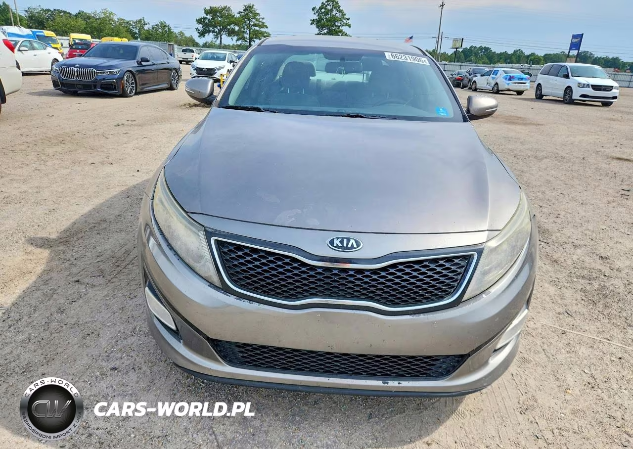 2015 Kia Optima Lx VIN:5XXGM4A70FG371382 - 5