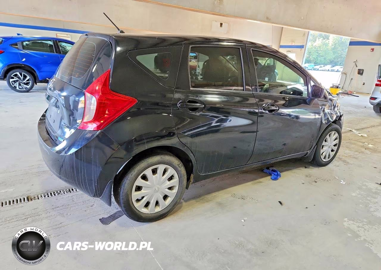 2015 Nissan Versa Note S Plus VIN:3N1CE2CP0FL355784 - 3