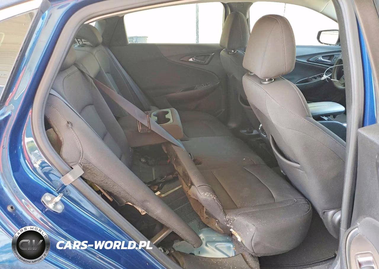 2019 Chevrolet Malibu Lt VIN:1G1ZD5ST0KF180251 - 10