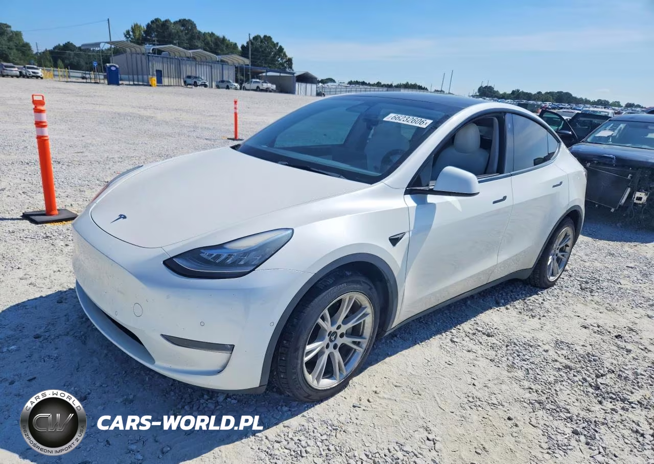 2021 Tesla Model Y – zdjęcie 1 z 12