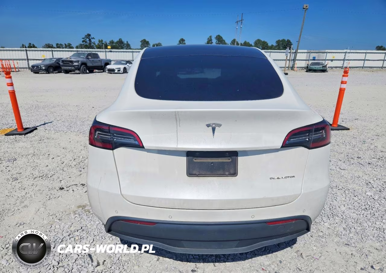 2021 Tesla Model Y VIN:5YJYGDEE2MF192992 - 6