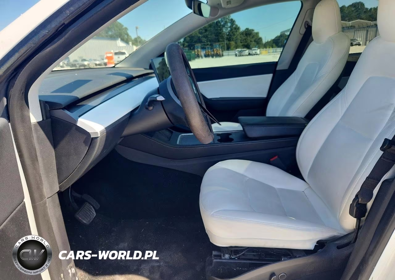 2021 Tesla Model Y VIN:5YJYGDEE2MF192992 - 7