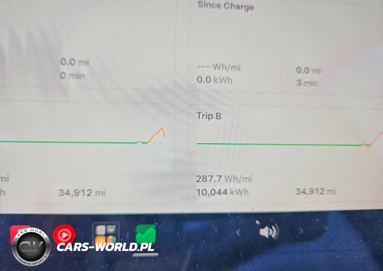 2021 Tesla Model Y VIN:5YJYGDEE2MF192992 - 9