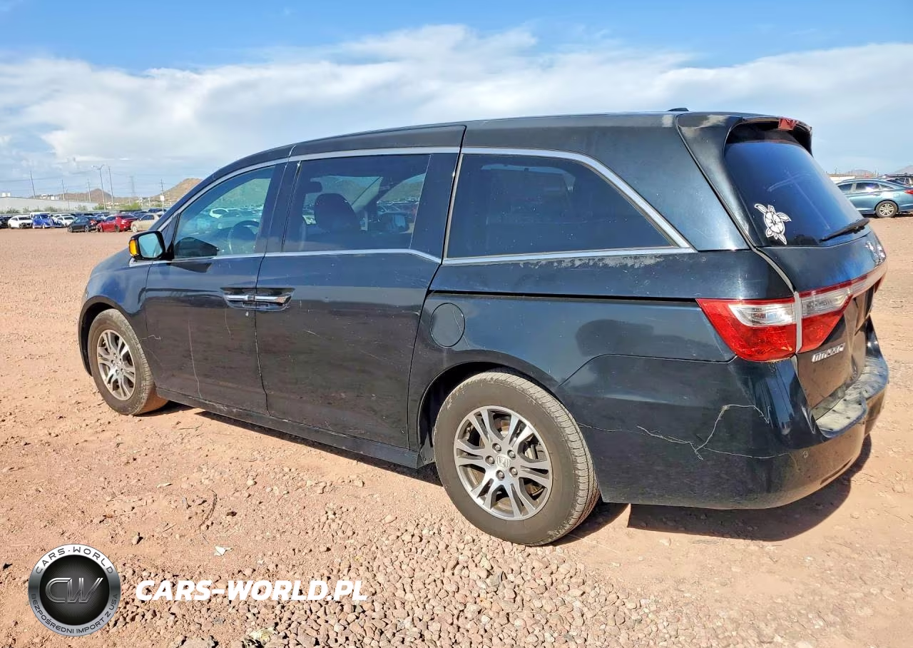 2011 Honda Odyssey Touring VIN:5FNRL5H96BB026444 - 2