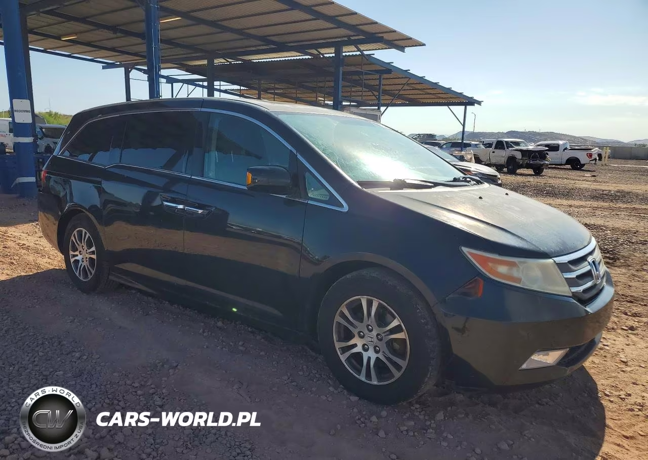 2011 Honda Odyssey Touring VIN:5FNRL5H96BB026444 - 4