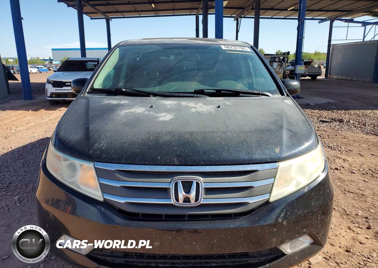 2011 Honda Odyssey Touring VIN:5FNRL5H96BB026444 - 5