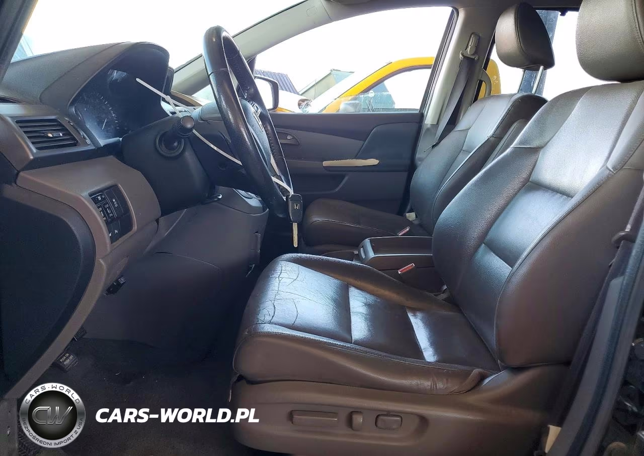 2011 Honda Odyssey Touring VIN:5FNRL5H96BB026444 - 7