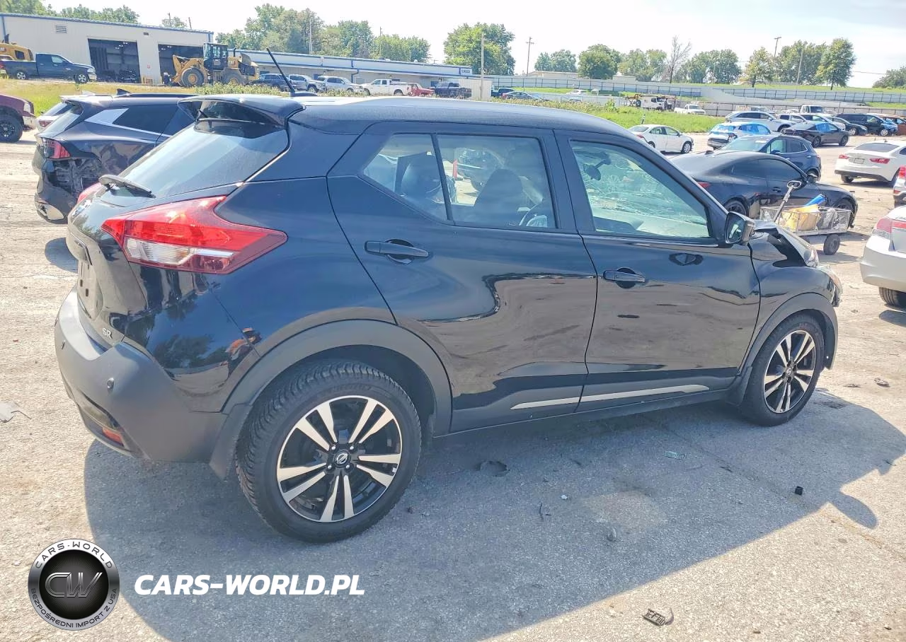 2020 Nissan Kicks Sr VIN:3N1CP5DV3LL551772 - 3