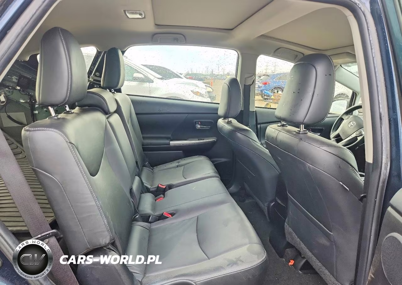 2017 Toyota Prius V Five VIN:JTDZN3EU6HJ056875 - 11