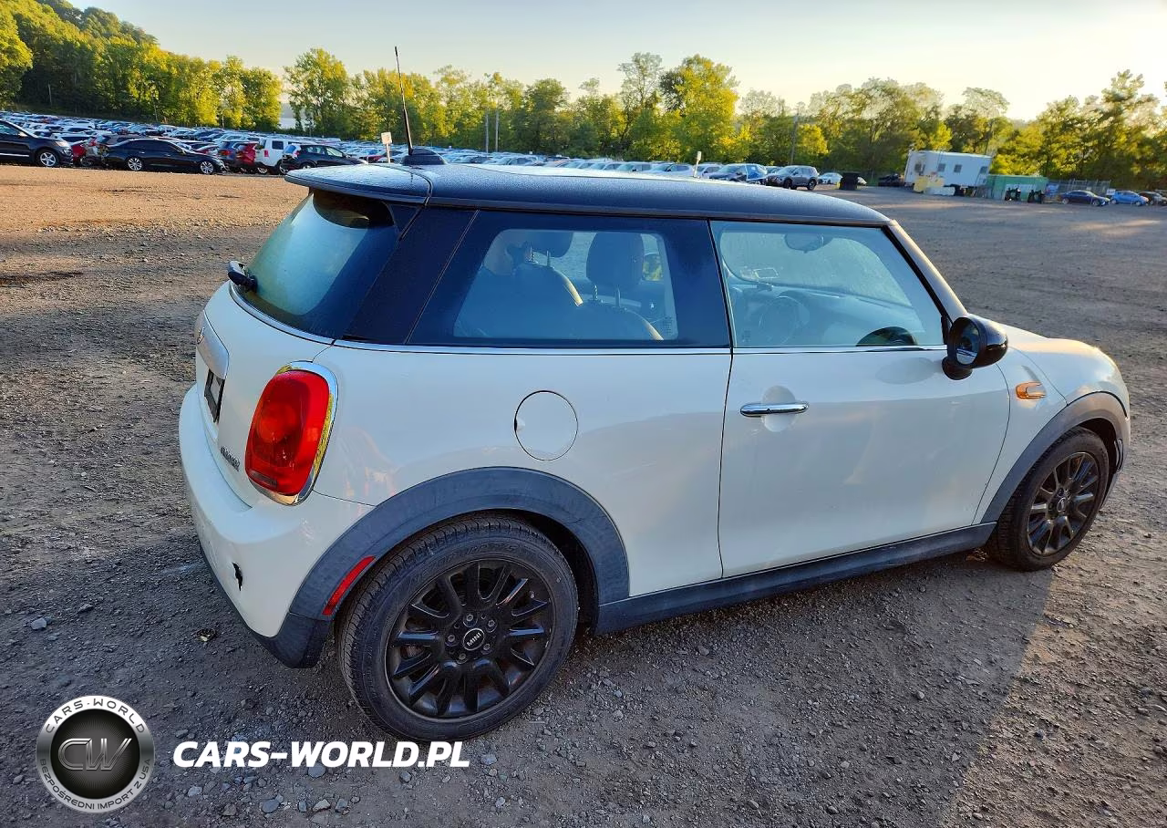 2015 Mini Cooper VIN:WMWXM5C50FT938964 - 3