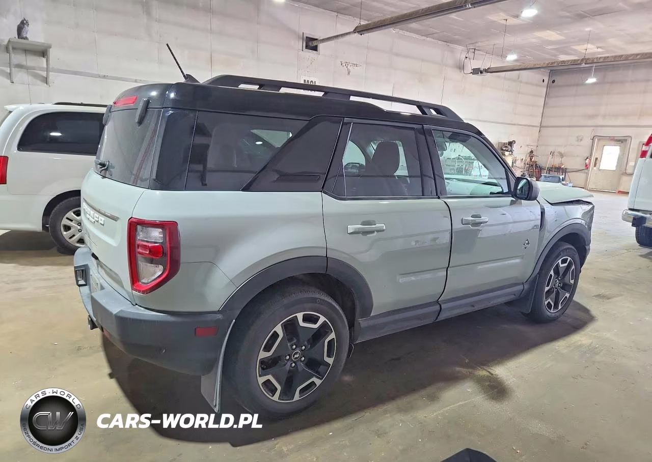 2024 Ford Bronco Sport Outer Banks VIN:3FMCR9C65RRE00457 - 3