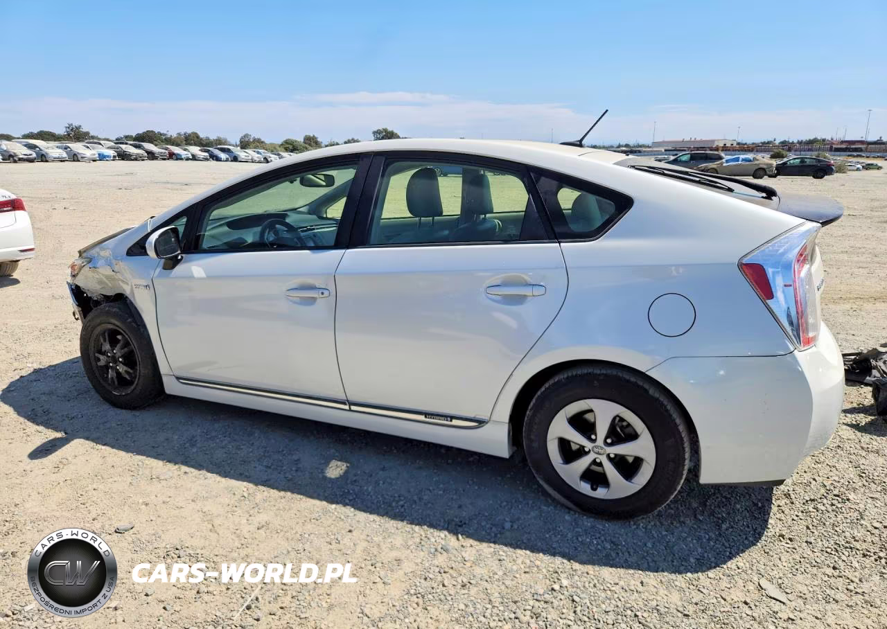 2015 Toyota Prius Four VIN:JTDKN3DU5F0410343 - 2