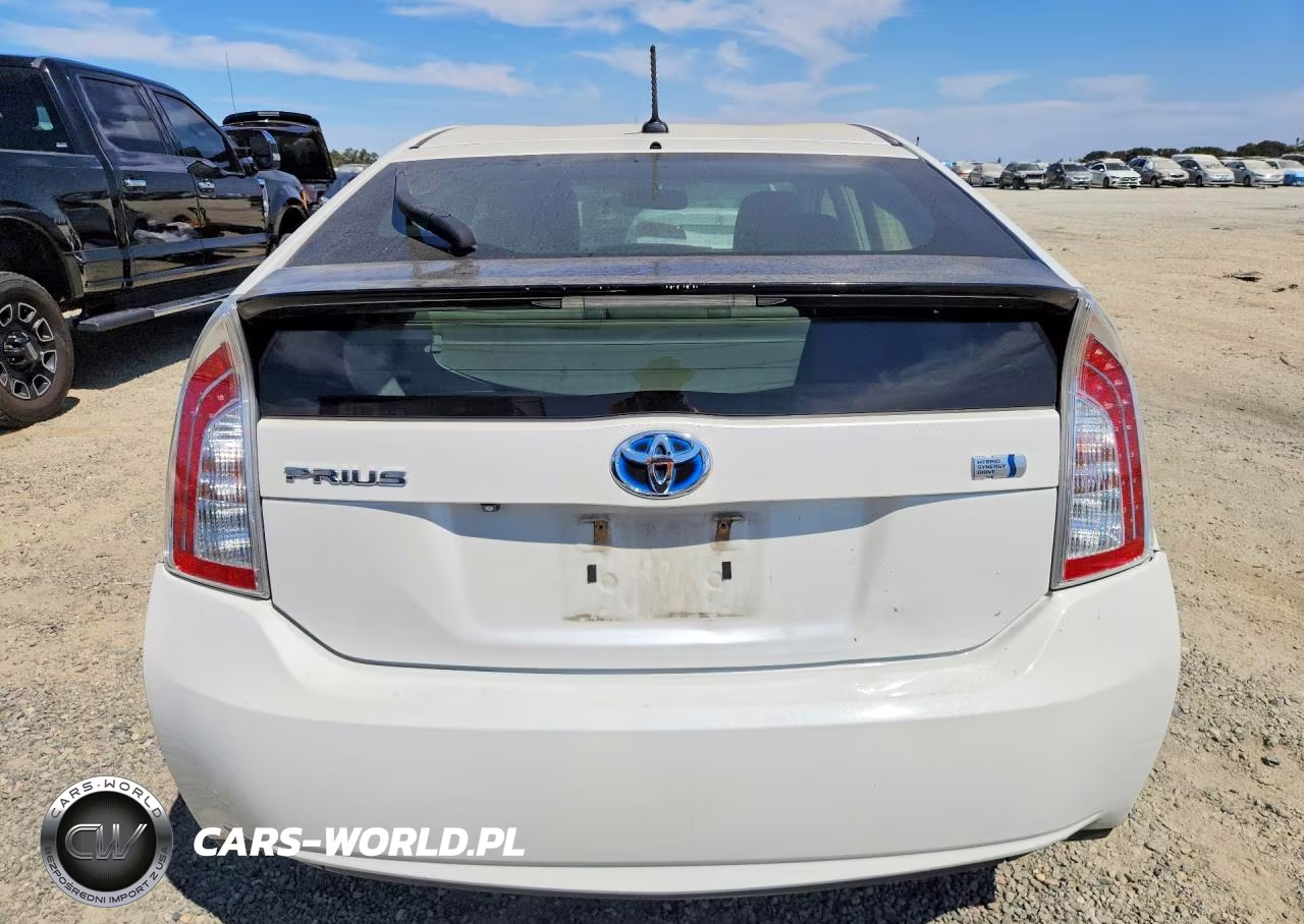 2015 Toyota Prius Four VIN:JTDKN3DU5F0410343 - 6