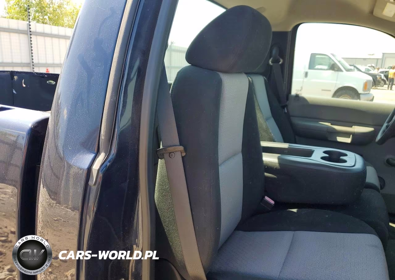 2007 Chevrolet Silverado C1500 Classic VIN:1GCEC14X97Z618563 - 10